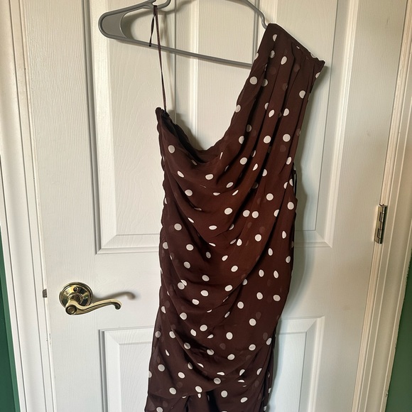 Abercrombie & Fitch Brown One-Shoulder Polka Dot Dress - Picture 2 of 4